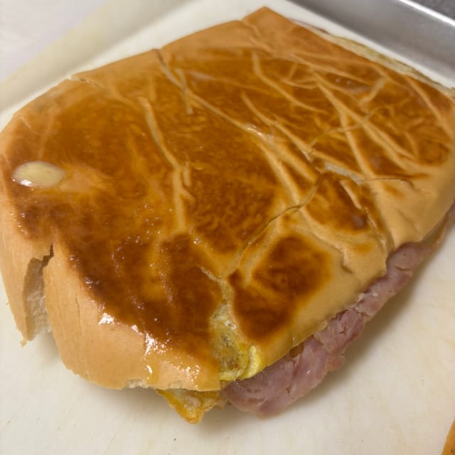 Cubanito Breakfast Large.