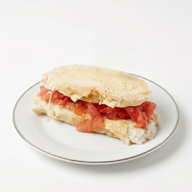 Pan con Tomate y Aceite.